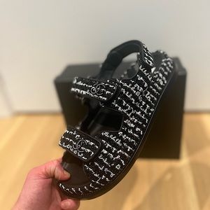 Chanel NWT 22c black and white tweed Dad sandals size 36.5 sold out! K3756